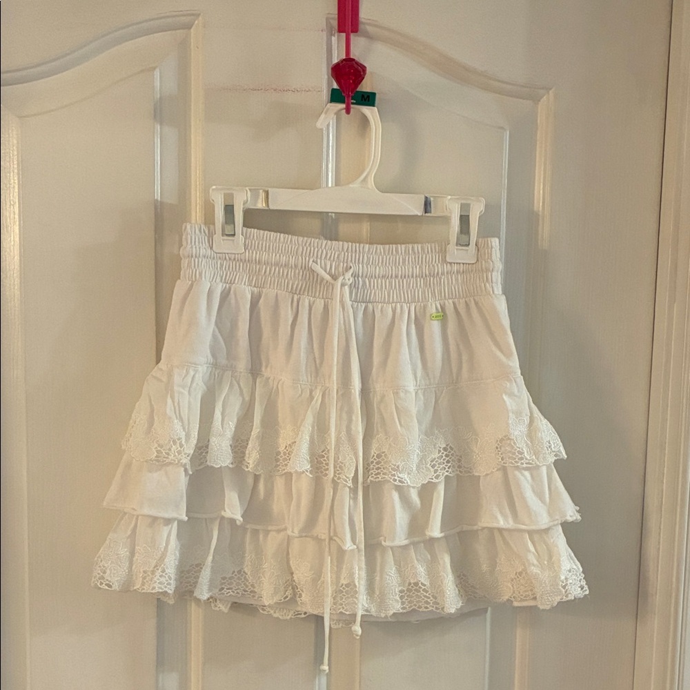 Aeropostale White Ruffled Lace Skirt